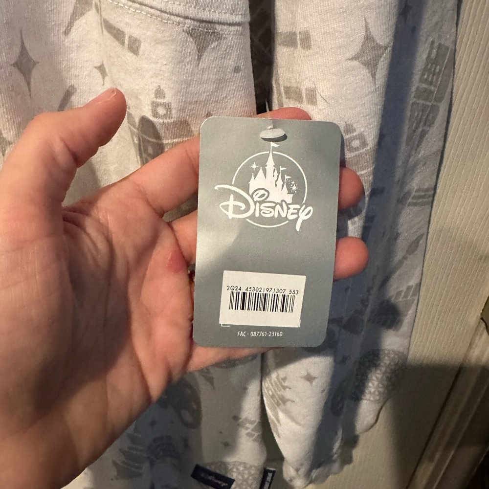 Disney 2024 Festival of the Arts Figment Spirit Jersey New with Tags - Picture 4 of 9